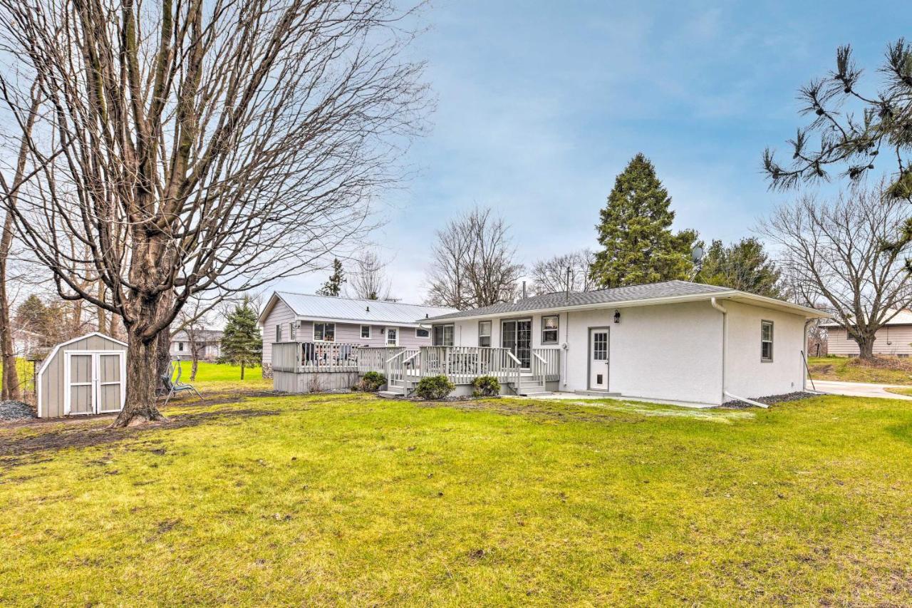 Charming Retreat With Deck - Walk To Lake Pepin エクステリア 写真