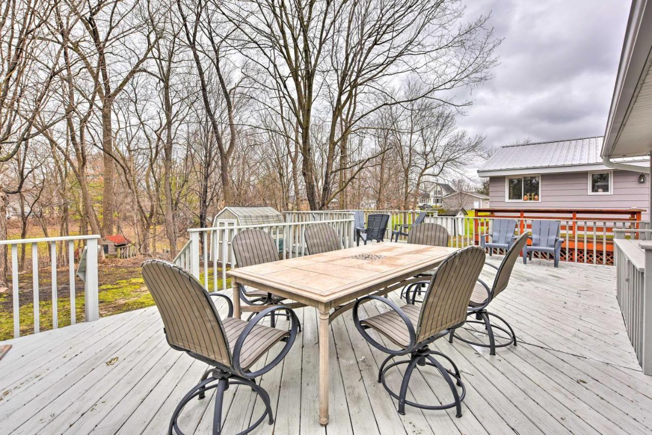 Charming Retreat With Deck - Walk To Lake Pepin エクステリア 写真